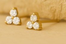 Load image into Gallery viewer, Clear triangle studs