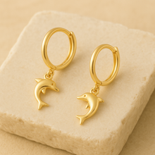 Load image into Gallery viewer, Dainty Dolphine Earrings
