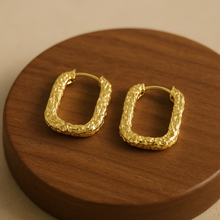 Load image into Gallery viewer, Hannah Textured Hoop Earrings