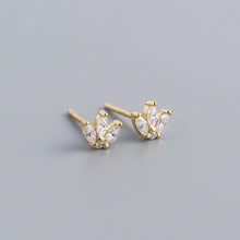 Load image into Gallery viewer, Fashion Crown Sterling Silver Rhinestones Ear Studs 1 Pair
