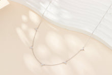 Load image into Gallery viewer, Elegant Luxurious Solid Color Sterling Silver Plating Inlay Zircon 18k Gold Plated White Gold Plated Necklace
