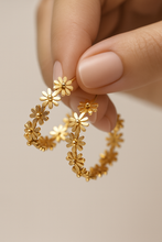 Load image into Gallery viewer, Gold Flower Earrings
