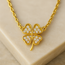 Load image into Gallery viewer, Clover Necklace

