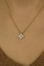 Load image into Gallery viewer, Single clover necklace
