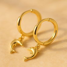 Load image into Gallery viewer, Dainty Dolphine Earrings
