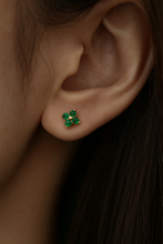 Load image into Gallery viewer, Green clover studs
