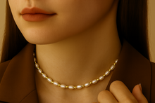 Load image into Gallery viewer, Elena Pearl Bracelet
