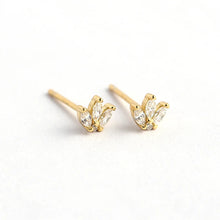Load image into Gallery viewer, Fashion Crown Sterling Silver Rhinestones Ear Studs 1 Pair
