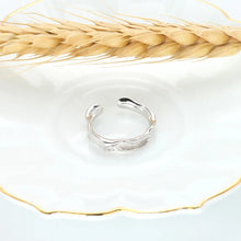 Load image into Gallery viewer, Simple Style Waves Sterling Silver Irregular Plating Gold Plated Rings
